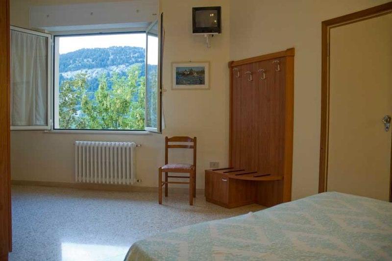 Hotel Viola Caramanico Terme Extérieur photo